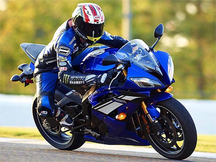 Yamaha R6 - karakteristike rođenih za pobjedu