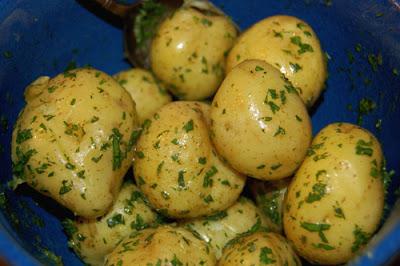 Recept za pirjan krumpir u multivarquet, ili kako kuhati večeru u žurbi