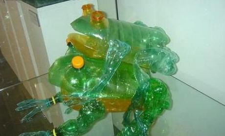 Master class: žaba iz plastične boce