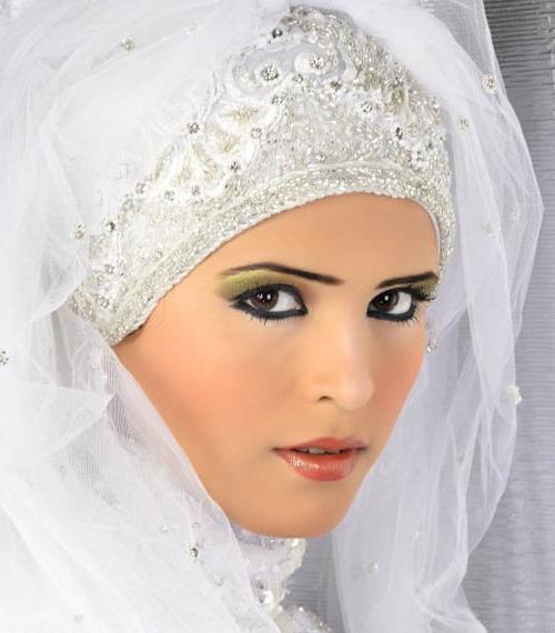 Kako povezati hidžab - tradicionalni islamski ženski šal