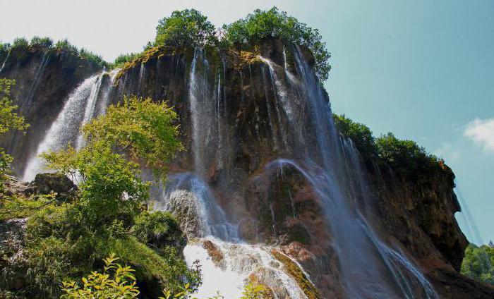 Odmarajte se u Kabardino-Balkari: jezero Shadhury i vodopad Gedmishh