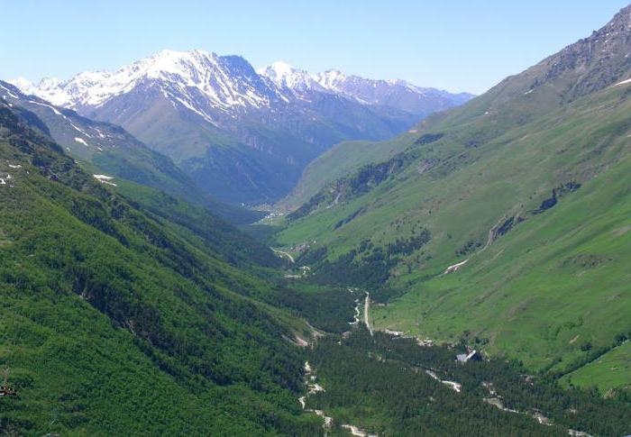 Elbrus regiji u ljeto. rekreacija 