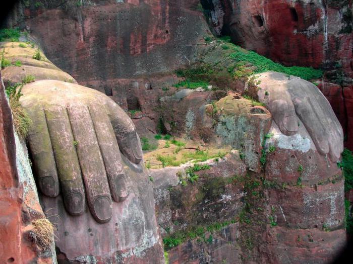 Buddha statua u Leshanu, Kina: opis, fotografija. Kako doći do znamenitosti?