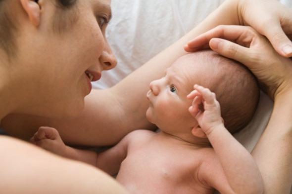 kada menstruacijsko razdoblje počinje nakon rođenja